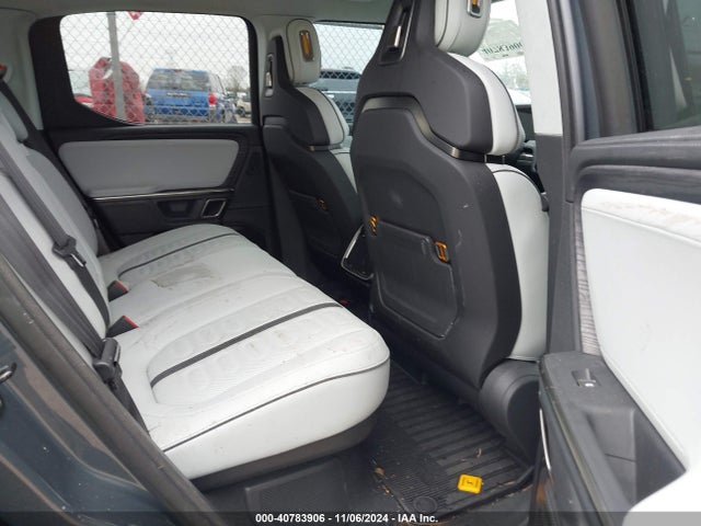 Rivian 2024 2024 7FCTGCAA9RN030688 Image 7