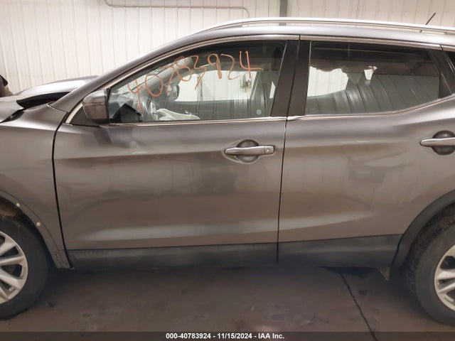 JN1BJ1CR9HW103497 Nissan Rogue Sport Sv