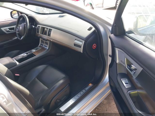 2013 JAGUAR XF SAJWJ0EF6D8S81203 Photo 4