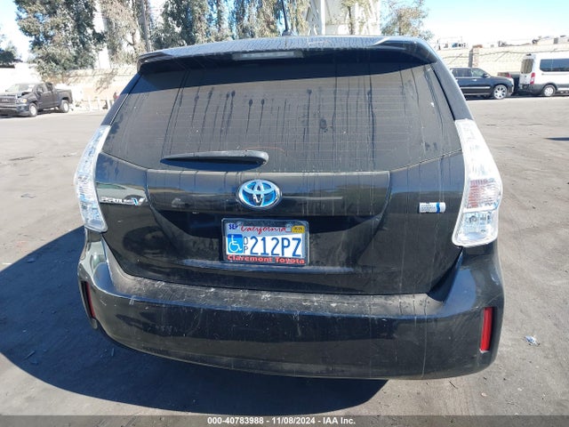 Toyota Prius V Two 2014 JTDZN3EU2EJ003666 Image 17