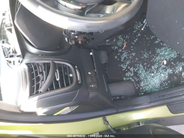 KNDJP3A53H7880576 KIA SOUL +