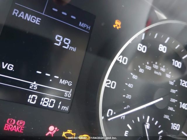 5NPD84LF7HH120653 Hyundai ELANTRA SE