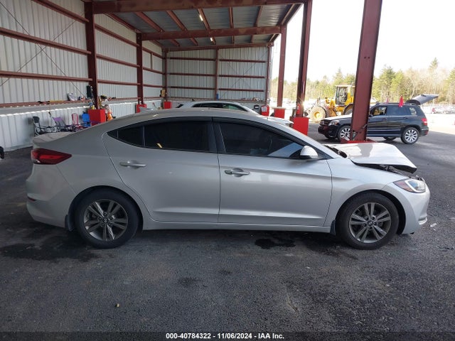 Hyundai Elantra Value Edition 2018 5NPD84LF2JH352891 Image 13