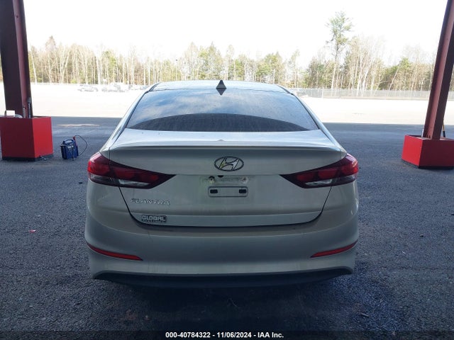Hyundai Elantra Value Edition 2018 5NPD84LF2JH352891 Image 16