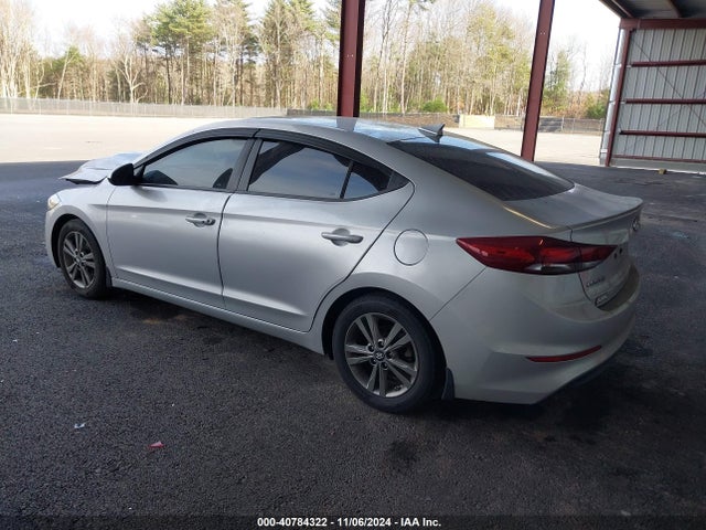Hyundai Elantra Value Edition 2018 5NPD84LF2JH352891 Image 3