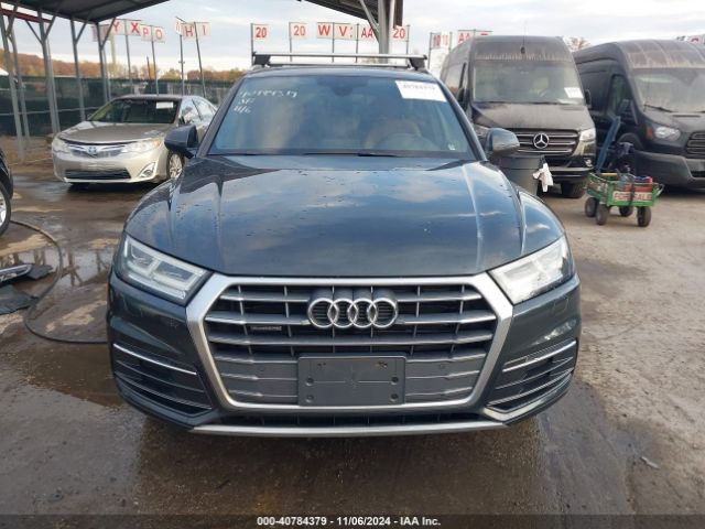 WA1BNAFY0J2033142 Audi Q5 2.0t Premium/2.0t Tech Premium