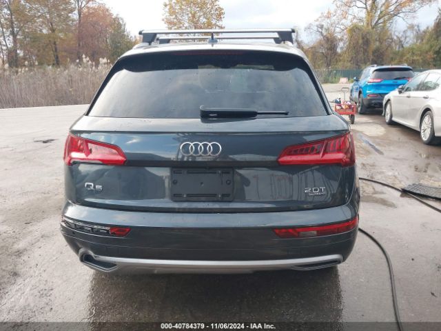 WA1BNAFY0J2033142 Audi Q5 2.0t Premium/2.0t Tech Premium