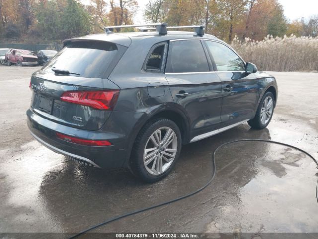 WA1BNAFY0J2033142 Audi Q5 2.0t Premium/2.0t Tech Premium