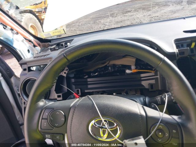 2T3JFREV7JW750312 Toyota RAV4 SE