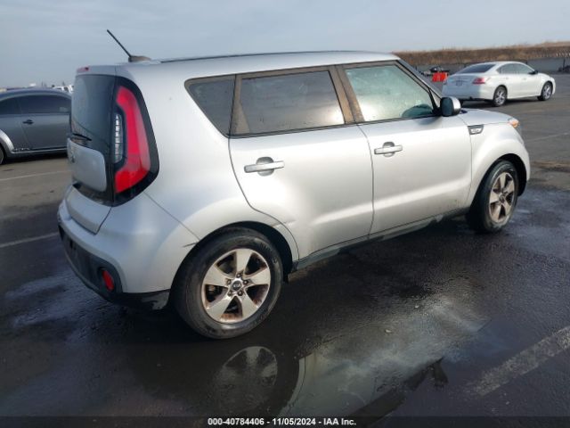 KNDJN2A20J7592221 KIA Soul !
