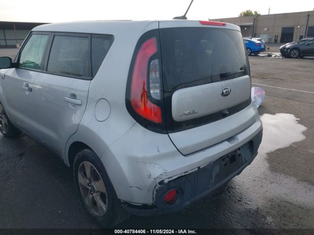 KNDJN2A20J7592221 KIA Soul !