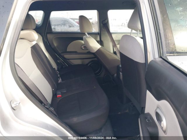 KNDJN2A20J7592221 KIA Soul !