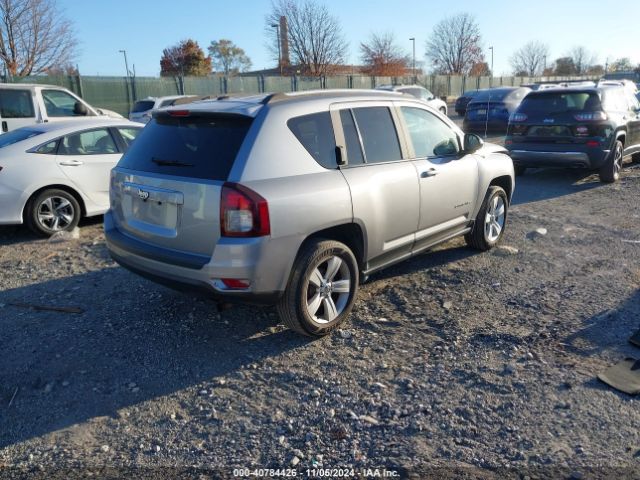 1C4NJCBA9GD553713 Jeep Compass Sport