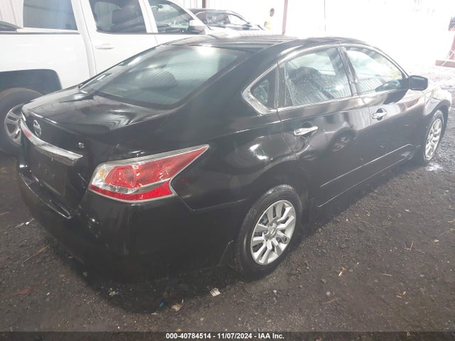 Nissan Altima 2.5 S 2015 1N4AL3AP4FC581394 Image 4