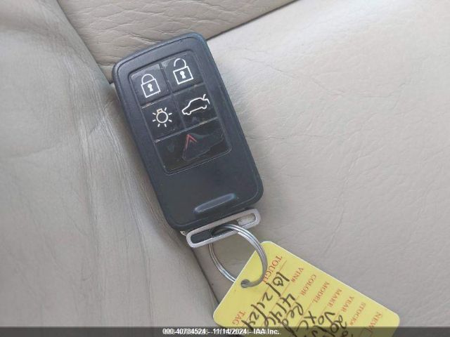 2011 VOLVO XC70 YV4952BZ9B1094146 Photo 10