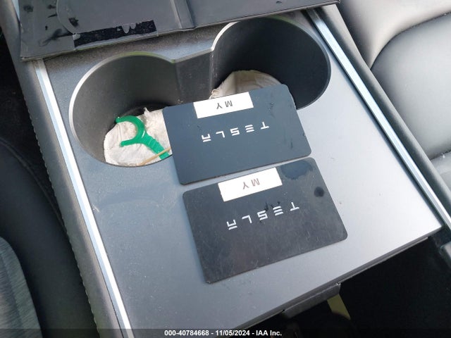 2023 TESLA MODEL Y 7SAYGDEE2PA025276 Photo 10