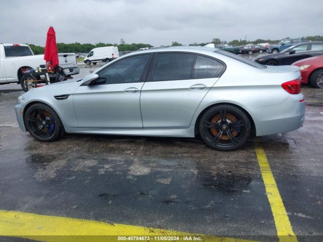 WBSFV9C57FD595236 BMW M5