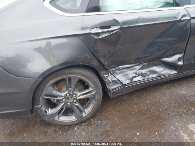 3FA6P0VP4HR247261 Ford Fusion Sport