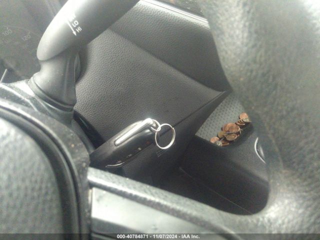5YFB4MDE9RP081643 Toyota COROLLA LE