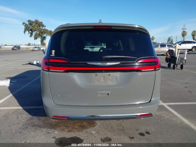 Chrysler Pacifica Touring L 2022 2C4RC1BG0NR165638 Image 17
