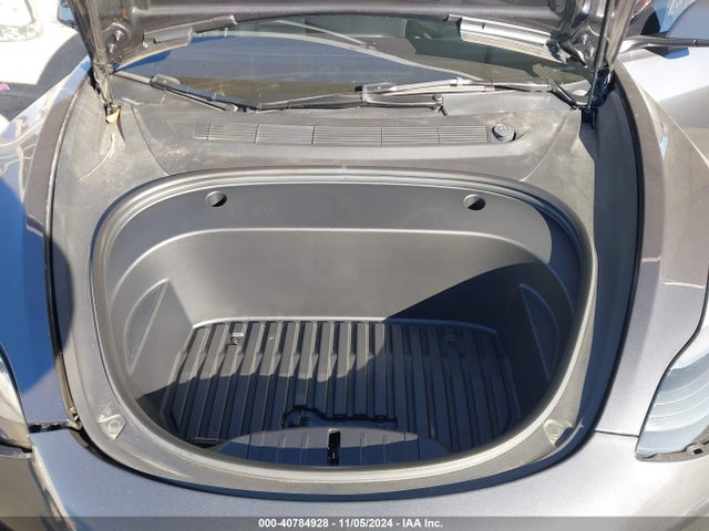 2023 TESLA MODEL 3 5YJ3E1EB3PF636082 Photo 9