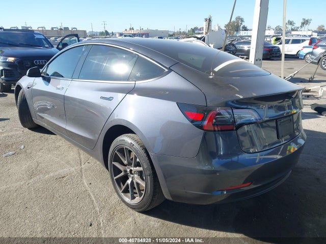 2023 TESLA MODEL 3 5YJ3E1EB3PF636082 Photo 2