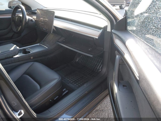2023 TESLA MODEL 3 5YJ3E1EB3PF636082 Photo 4