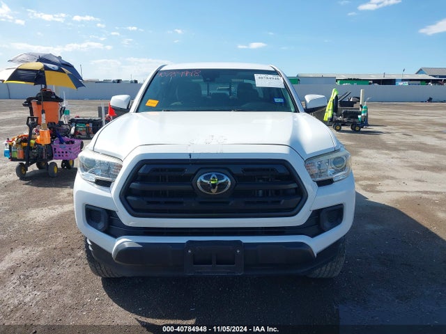 5TFAX5GN3KX145428 Toyota Tacoma Sr