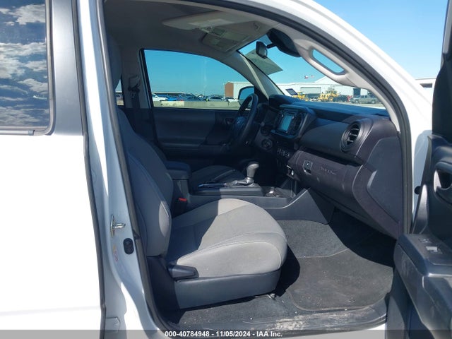 5TFAX5GN3KX145428 Toyota Tacoma Sr