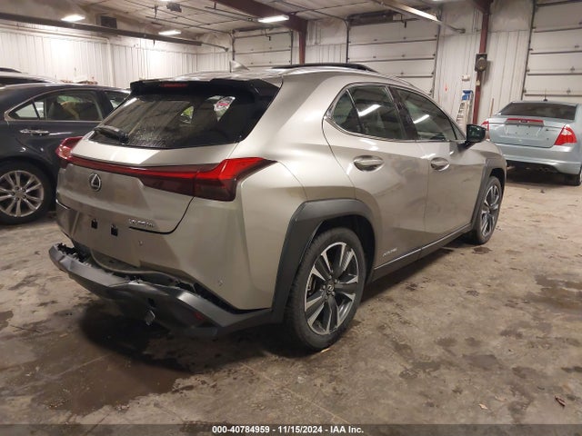 JTHP9JBH8L2024762 Lexus UX 250H