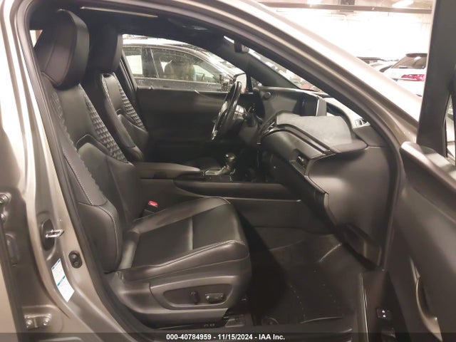 JTHP9JBH8L2024762 Lexus UX 250H