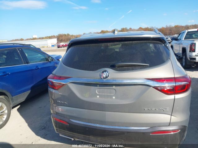 5GAEVBKW8JJ137768 Buick Enclave Premium