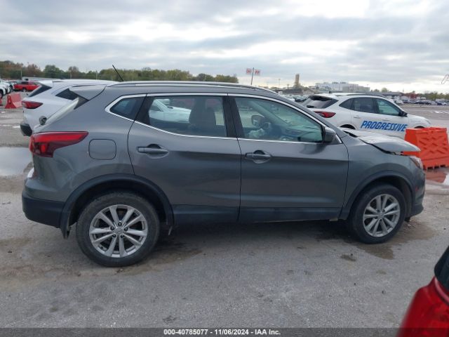 JN1BJ1CR8HW121053 Nissan Rogue Sport Sv
