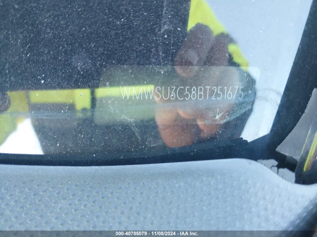 2011 MINI COOPER WMWSU3C58BT251675 Photo 8