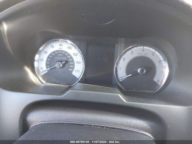 2011 JAGUAR XF SAJWA0FB1BLS02882 Photo 6