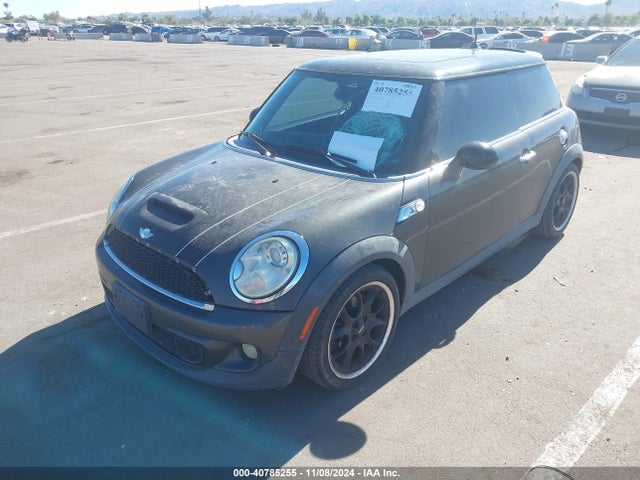 2011 MINI COOPER S WMWSV3C51BTY20539 Photo 1
