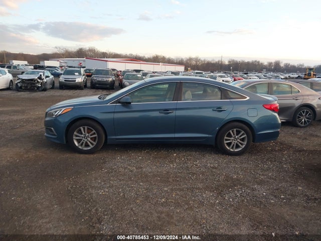 Hyundai SONATA SE 2016 5NPE24AF0GH260213 Image 13