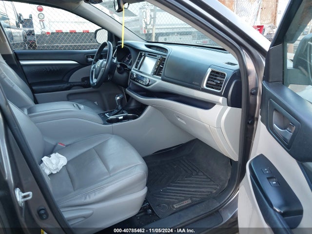 Toyota Highlander Xle V6 2014 5TDJKRFH6ES020824 Image 5