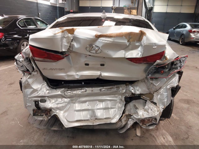 Hyundai ELANTRA SE 2017 5NPD84LF6HH167589 Image 16