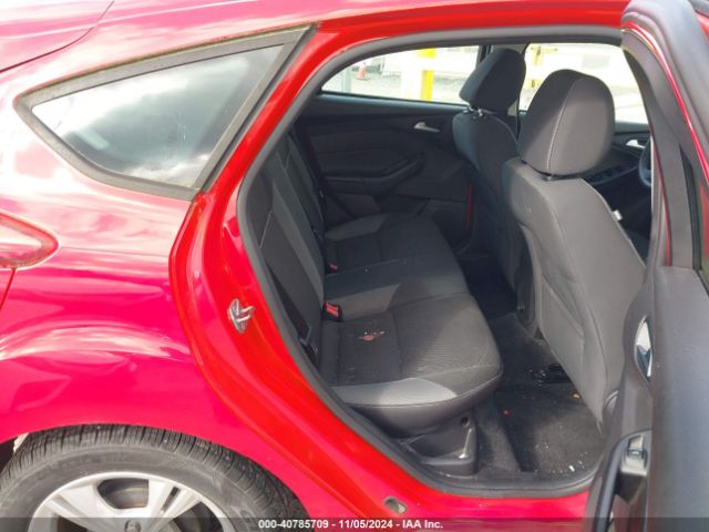 1FADP3K2XEL360255 Ford FOCUS SE