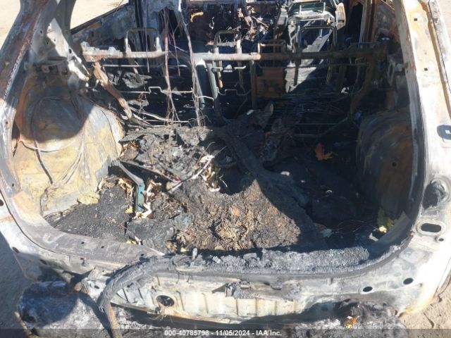 KNDCP3LE0R5165161 KIA NIRO LX