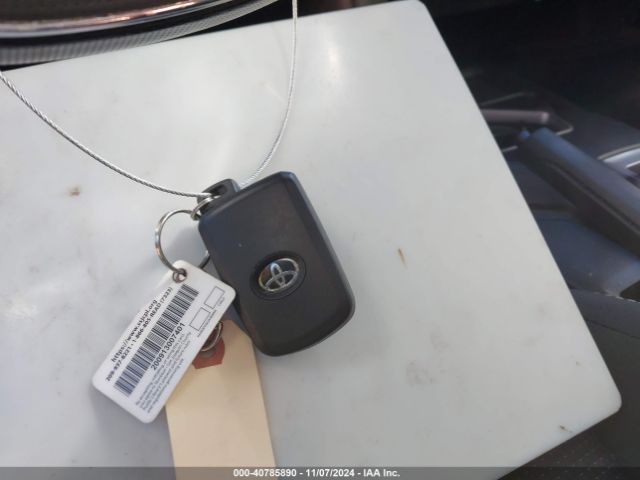 JTMWFREV9HJ146923 Toyota Rav4 Xle