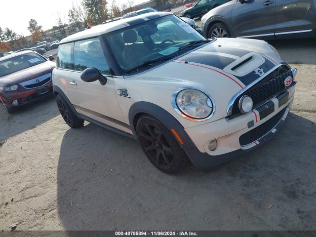 2010 MINI COOPER S WMWMF7C50ATZ72064 Photo 0
