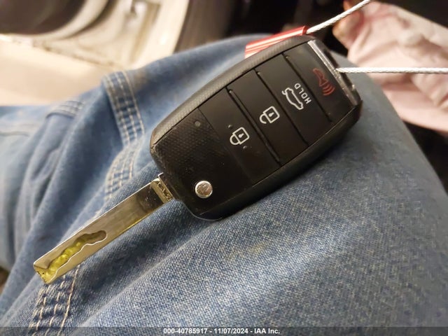 5XXGT4L32LG394087 KIA Optima Lx