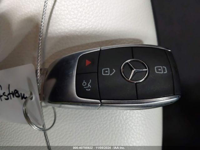 W1N4M4HB5PW285460 Mercedes-Benz Glb 250 4matic