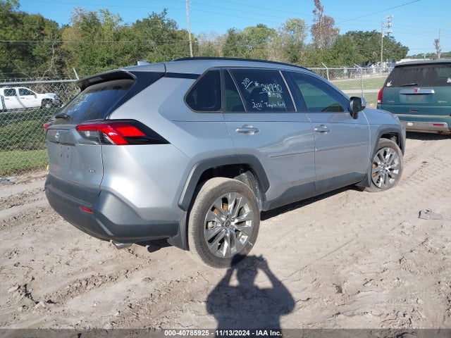 Toyota Rav4 Xle Premium 2021 2T3C1RFV0MC118781 Image 4