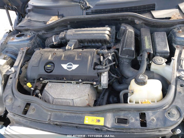 2011 MINI COOPER WMWSU3C55BT183500 Photo 9