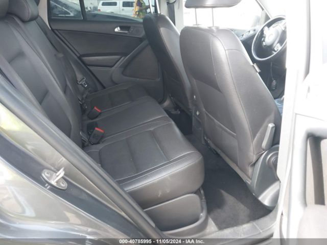 WVGAV3AX7EW555773 Volkswagen TIGUAN SE