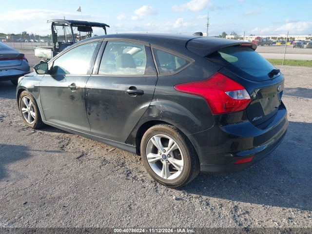 Ford FOCUS SE 2014 1FADP3K2XEL272144 Image 3