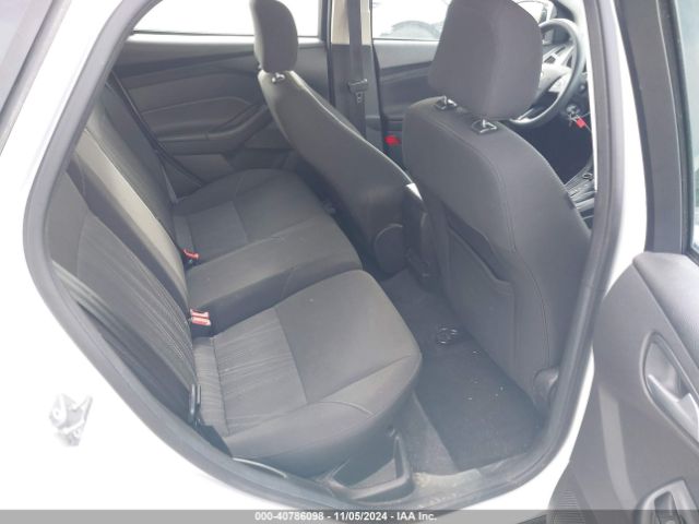 1FADP3K22HL285927 Ford FOCUS SE
